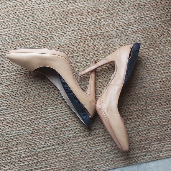 Shoes - Picture 5 of 5